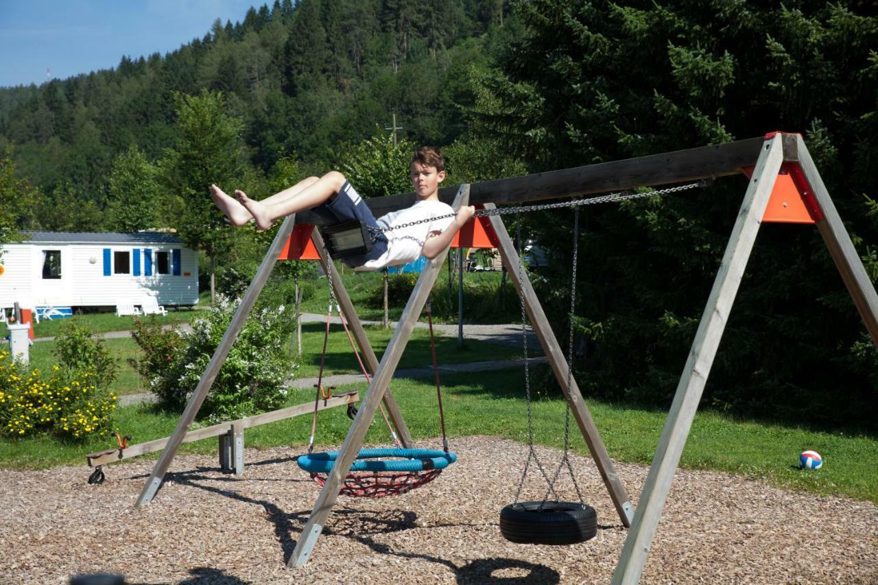 Camping Bella Austria Sankt Peter am Kammersberg Exterior foto